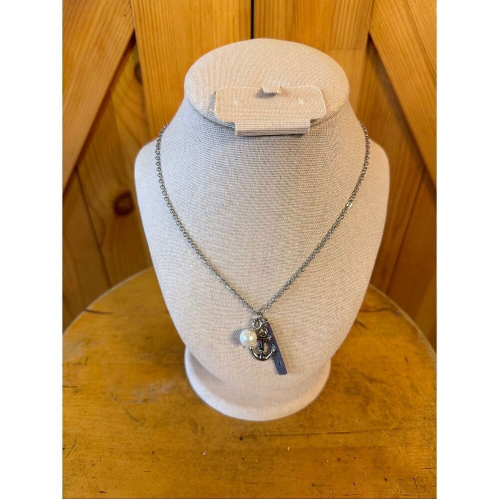 charm necklace anchor pendant, pearl, and a rectangular tag charm hope (7200)